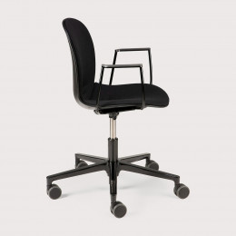 La chaise de bureau RBM Noor - avec accoudoirs - noire Ethnicraft